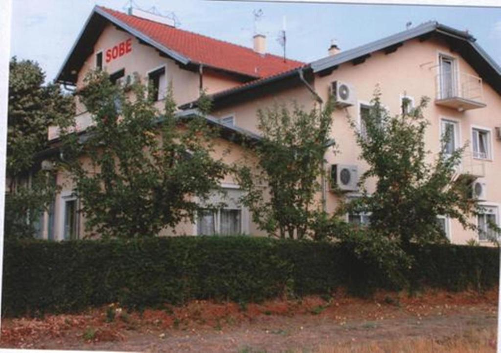 B&B Ljubicevski Raj Pozarevac Ngoại thất bức ảnh